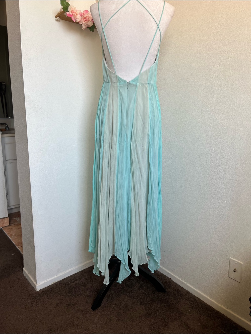 Kimchi Blue Mermaidcore Blue High-Low Maxi Dress size 6 - Picture 5 of 8